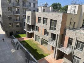 , 4-комн., Санкт-Петербург