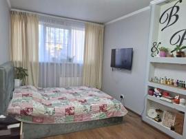 Квартиры, 3-комн., Санкт-Петербург