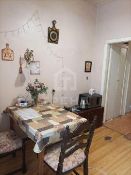 Квартиры, 3-комн., Санкт-Петербург