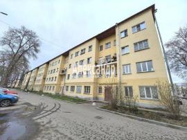 Квартиры, 4-комн., Волхов