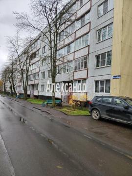 Квартиры, 1-комн., Кириши