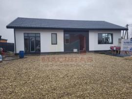 Дома/Коттеджи, 4-комн., Гатчина