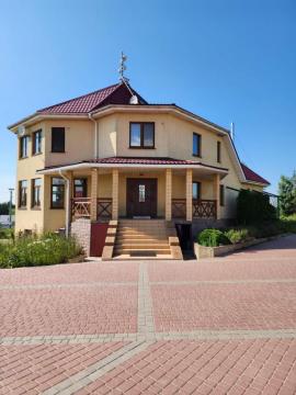 Дома/Коттеджи, 9-комн., Тосно