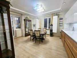 , 3-комн., Санкт-Петербург