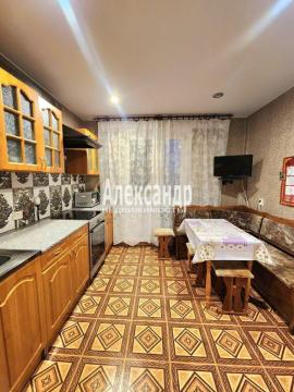 Квартиры, 3-комн., Кириши